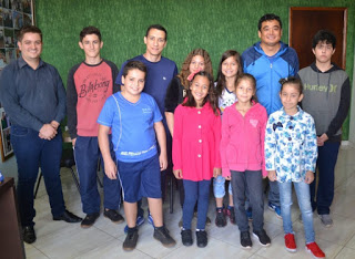 Jovens de Ribeirão do Pinhal vão participar do Festival de Xadrez